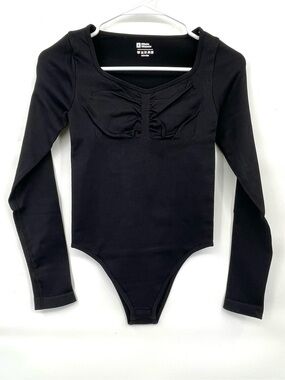 HYZ NWOT black compression long sleeve athletic bodysuit
